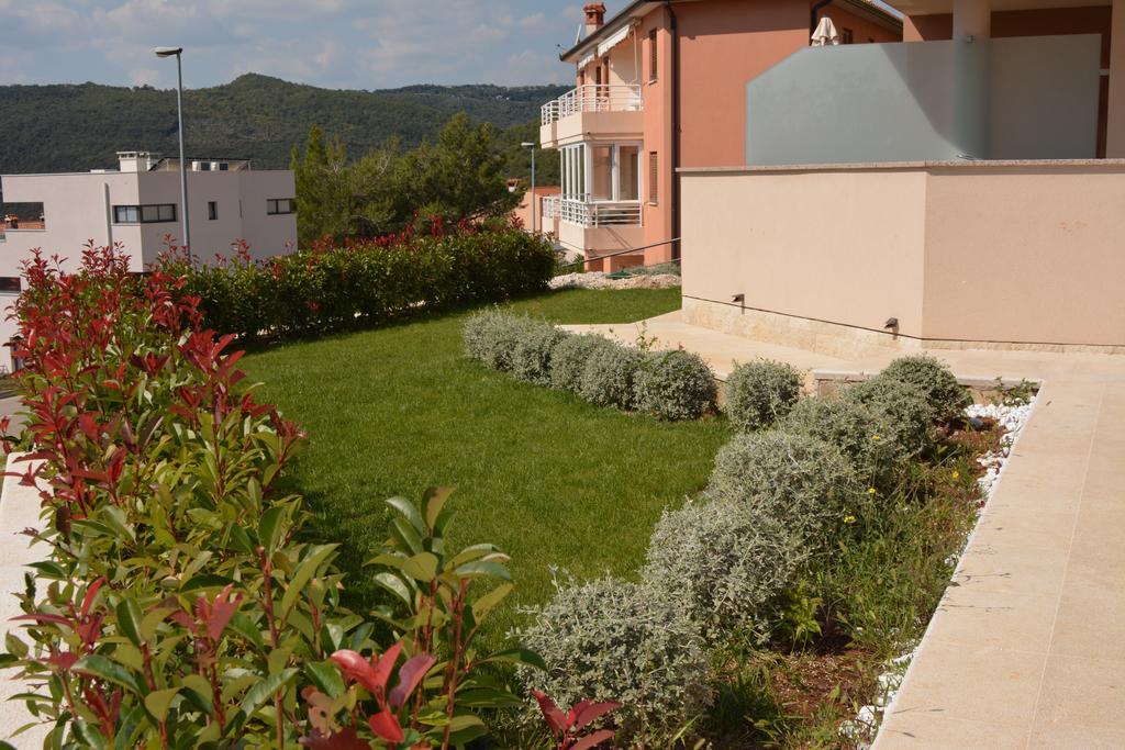 Apartments Braje Rabac Bilik gambar